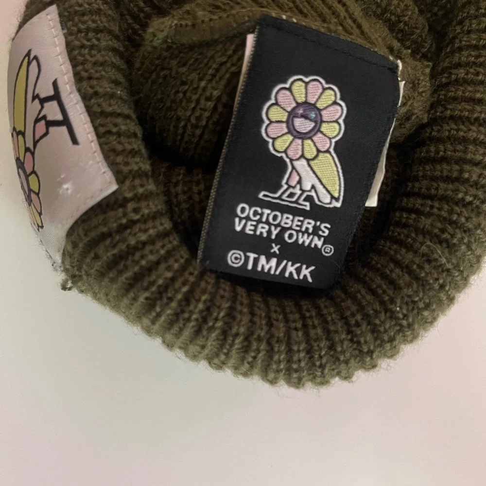 Collaboration Mikami and OVO dark green beanie